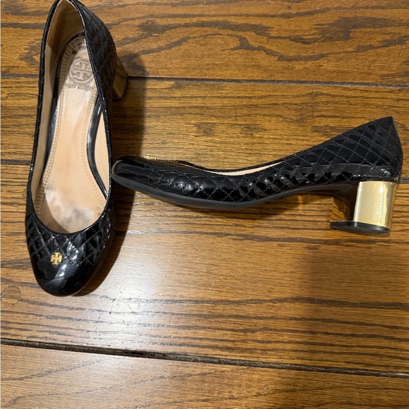 Tory Burch Black Quilted Women's Flats, Sz 9 - Picture 2 of 6
